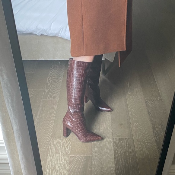 Authentic Embossed Crocodile Leather Boots - Picture 2 of 7